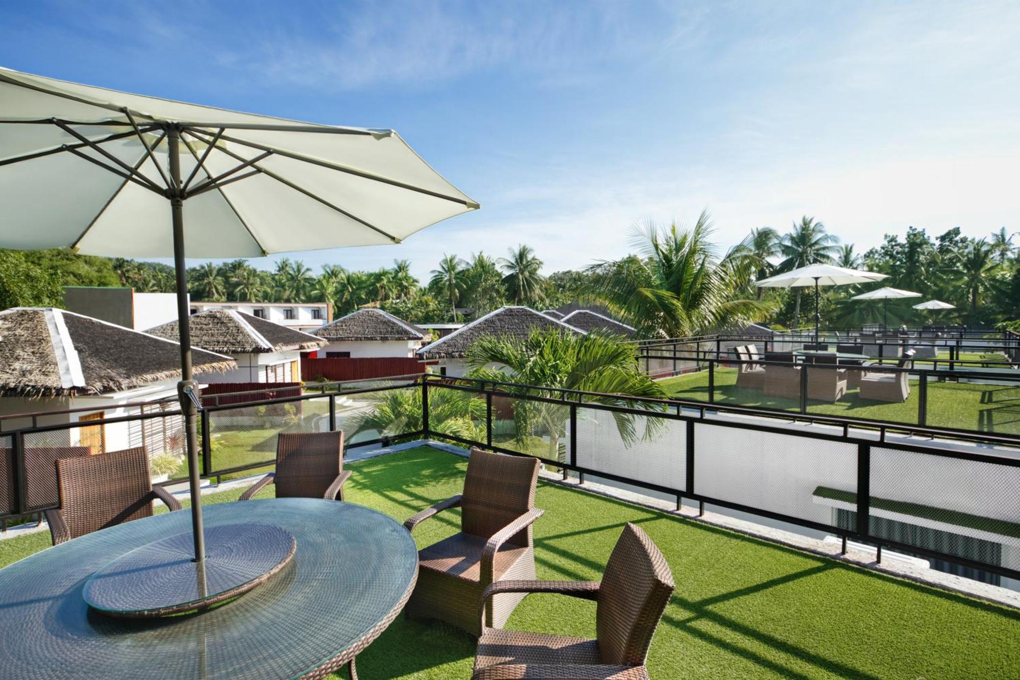 Secret Garden Resort & Villas Panglao Island Biking Dış mekan fotoğraf